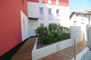 Eco Residence Varese near Hospital and University