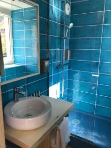 Hôtel-Restaurant "Les Rochers" - 克吕塞耶