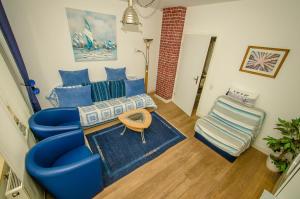 One-Bedroom Apartment with Balcony room in Ferienwohnung Cologne