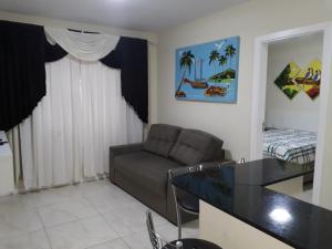 Ótimo Apto. 180 metros da Praia