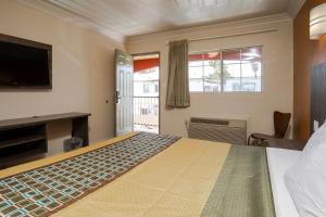 Economy Inn Hollywood