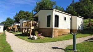 Campings Camping Les Framboiseilles : photos des chambres