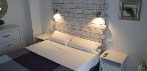 Domus Valencia Apartamentos centro frente a Torres de Serrano - 4hvězdičkové hotely ve městě Valencie