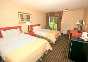 Double Room with Two Double Beds - Non-Smoking room in Quality Inn Gallipolis