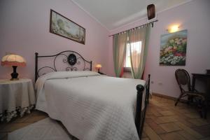 Double Room with Private Bathroom room in Romantica Pucci