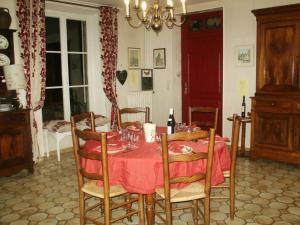 B&B / Chambres d'hotes Chambres d'Hotes - Domaine Des Perrieres : photos des chambres