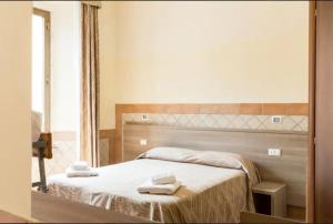 Double or Twin Room with Private Bathroom room in Alex Romano