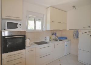 Poolside Paradise - A Hidden Gem in Split