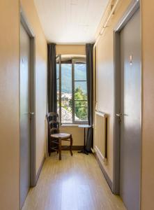 Hotels Hotel De Paris : photos des chambres