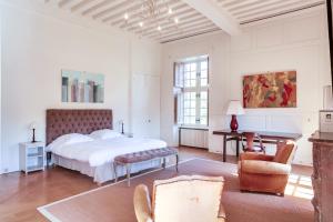 Hotels Chateau de la Cour Senlisse : photos des chambres