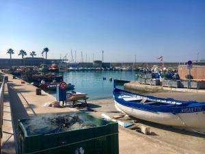 Charmant 2 pièces à 50 M de la mer