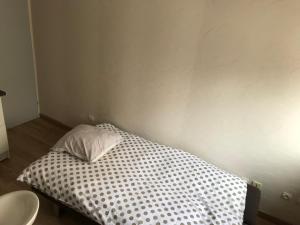 Appartements Lumineux T2 Vieille ville 3 pers parking gratuit - by La Source d'OrFee : photos des chambres