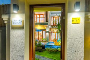 Villa Caitlyn, Seminyak - Modern 3 Bedroom Villa with Private Pool!