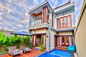 Villa Caitlyn, Seminyak - Modern 3 Bedroom Villa with Private Pool!
