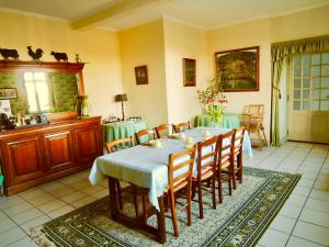 B&B / Chambres d'hotes Le Logis des Quatre Puits : photos des chambres