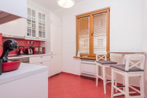 Designer & Luxurious, Business, One Bedroom Apartment in Top Central Sofia by Flat Mаnager