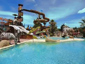 CAMPING & SPA CAP SOLEIL - 维亚斯