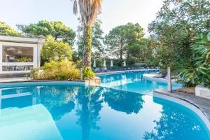 吉利娜酒店 - 卡拉罗莎