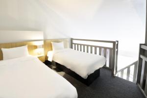 Hotels B&B Hotel BOURGES (2) : Chambre Quadruple