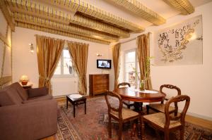 Hotels La Cour du Bailli Suites & Spa : photos des chambres