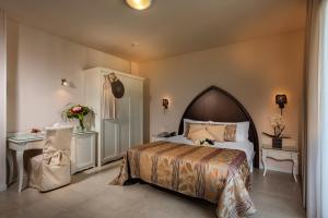 Suite with Partial Sea View room in Baia del Mar Beach Boutique Hotel
