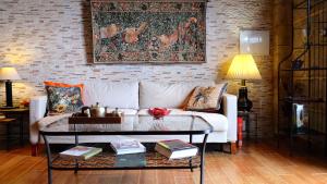 Casa en finca de uva con piscina privada, cubierta y climatizada