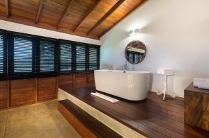 Kings Pavilion Luxury Hotel