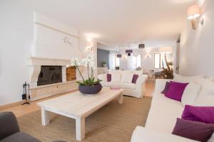B&B / Chambres d'hotes La Bastide des Bourguets Adults Only, Mont Ventoux : photos des chambres