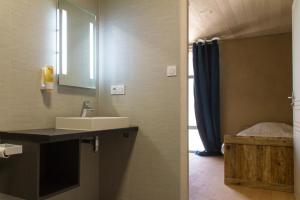 B&B / Chambres d'hotes Le Puy Carmin - Chambre d'hotes avec jacuzzi : photos des chambres