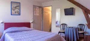 Hotels Hotel De Paris : photos des chambres