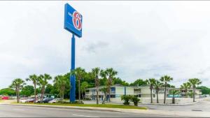 Motel 6 - Pensacola West - 2hvězdičkové hotely ve městě Pensacola
