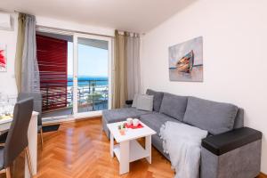 Beachfront Apartment Zeljko