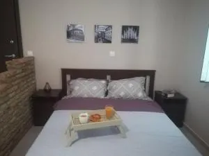 Port's little gem - 比雷埃夫斯