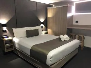 Huskisson Beach Motel - Bomaderry