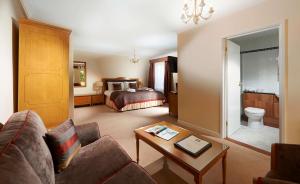 King Suite room in Best Western Hotel de Havelet