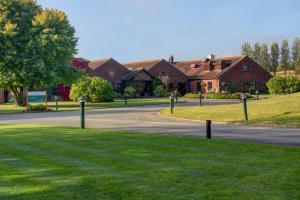 4 star hotell Magnolia Park Hotel, Golf & Country Club Boarstall Suurbritannia