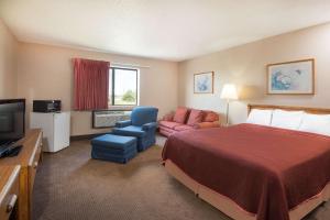 Super 8 by Wyndham Abilene KS