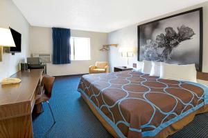 King Room - Non-Smoking room in Super 8 by Wyndham Las Cruces/La Posada Lane