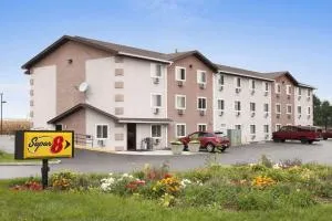 Super 8 by Wyndham Peru Starved Rock State Park - Spring Valley