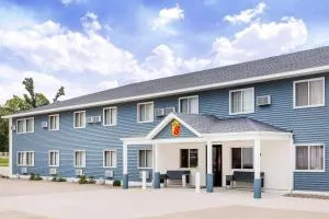 普拉特维尔速8酒店 - Mineral Point