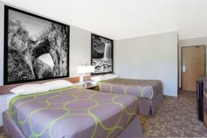 Deluxe Double Room with Two Double Beds - Non-Smoking room in Super 8 by Wyndham Appomattox VA