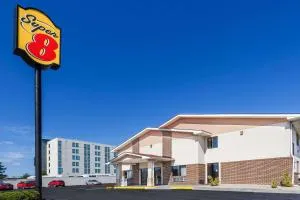 Super 8 by Wyndham Winchester VA - وودستوك