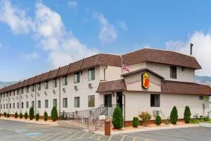 Super 8 by Wyndham Ogden, Utah - 雷顿