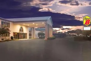 牛津速8酒店 - 贝茨维尔