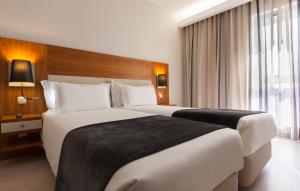 Standard Twin Room room in Hotel Mercure Lisboa