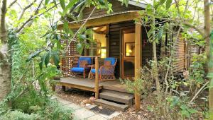 Black Cockatoo Lodge