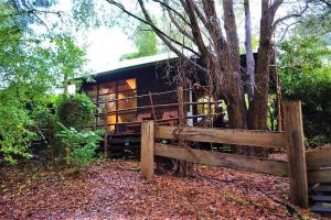 Black Cockatoo Lodge