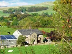 Nutstile Farm Bed and Breakfast - Ingleton