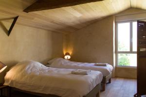 B&B / Chambres d'hotes Le Puy Carmin - Chambre d'hotes avec jacuzzi : Chambre Quadruple avec Salle de Bains Privative