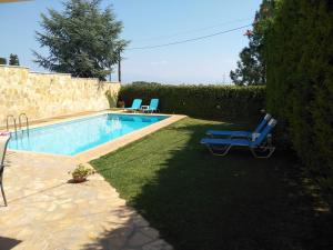 Apartment with Private Pool Korinthia Greece